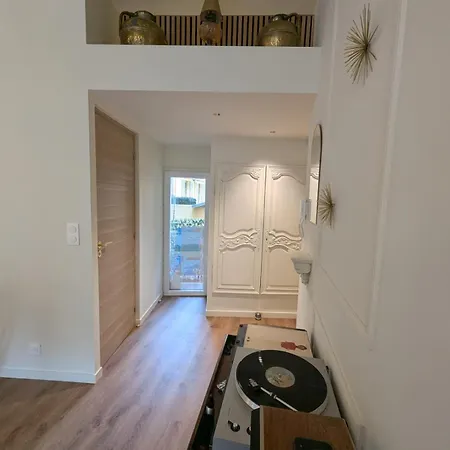 Апартаменты Beautiful Luxurious Ницца